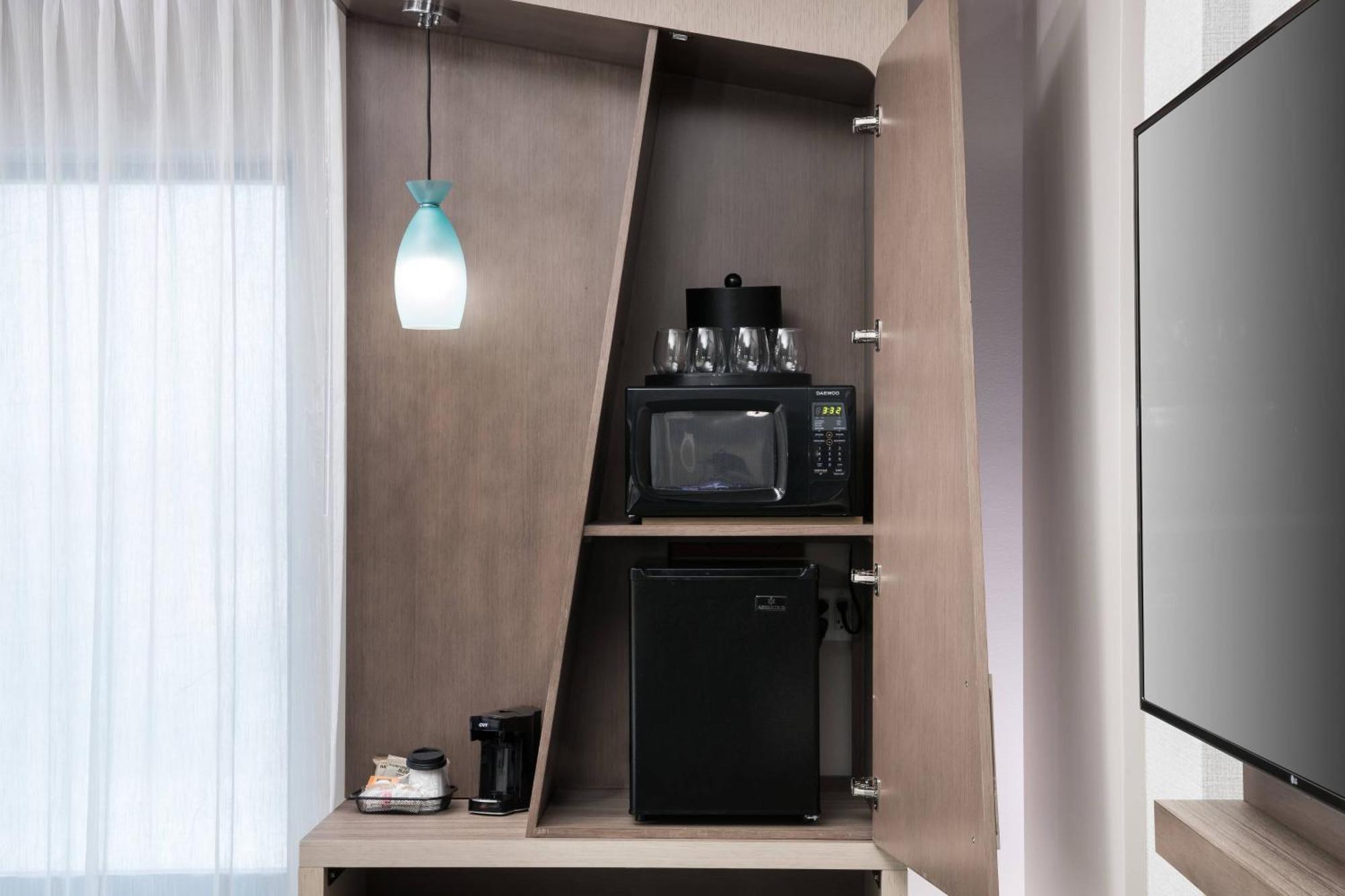 Courtyard By Marriott Houston Heights/I-10 Ξενοδοχείο Εξωτερικό φωτογραφία