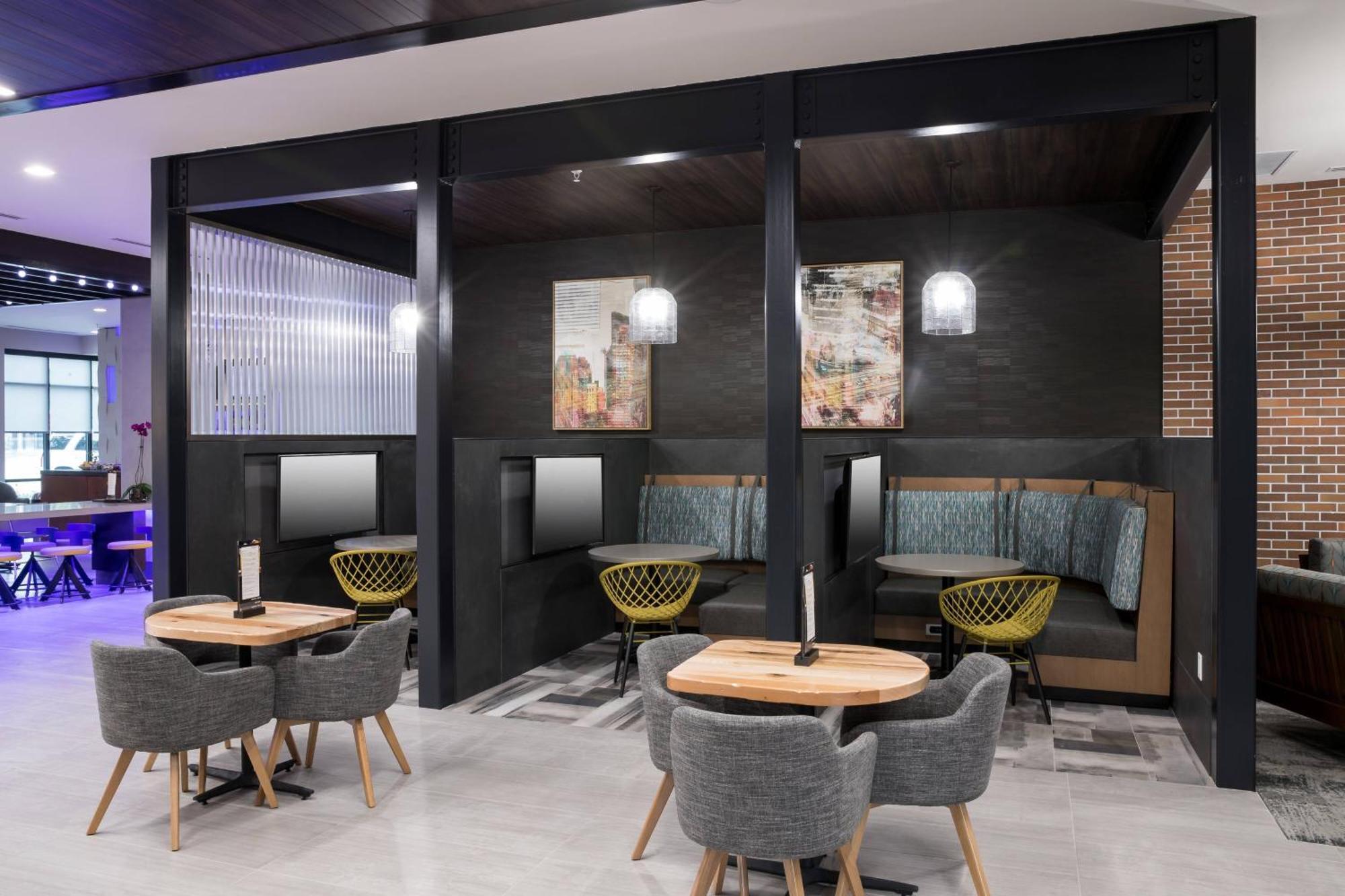 Courtyard By Marriott Houston Heights/I-10 Ξενοδοχείο Εξωτερικό φωτογραφία