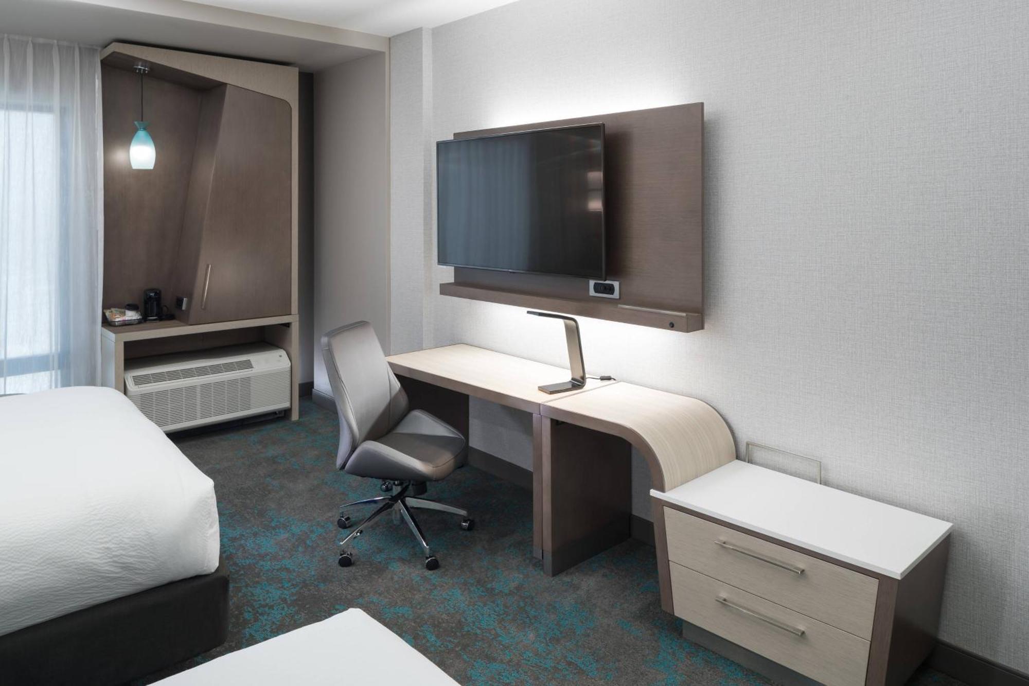 Courtyard By Marriott Houston Heights/I-10 Ξενοδοχείο Εξωτερικό φωτογραφία